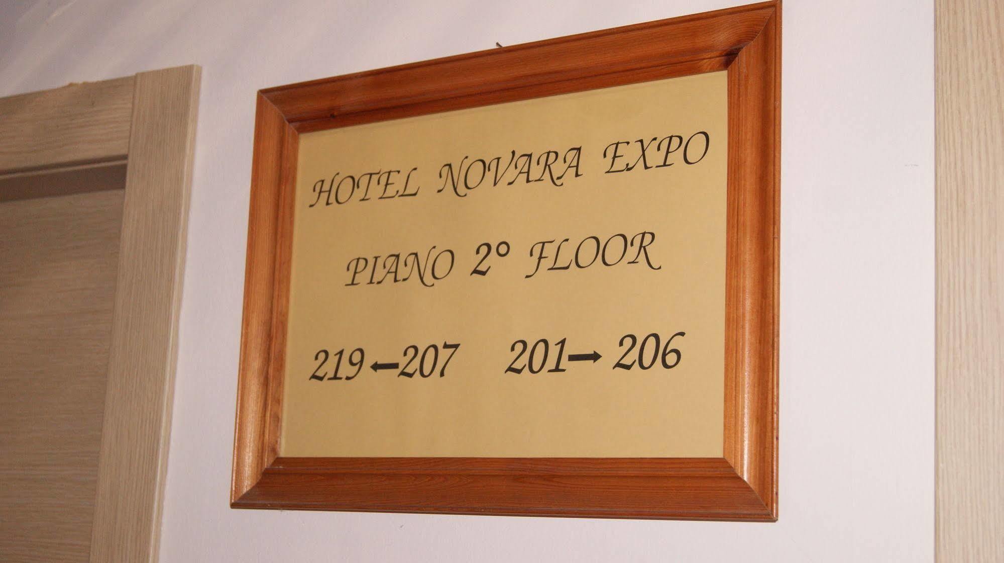 Hotel Ristorante Novara Expo Bareggio Exterior foto